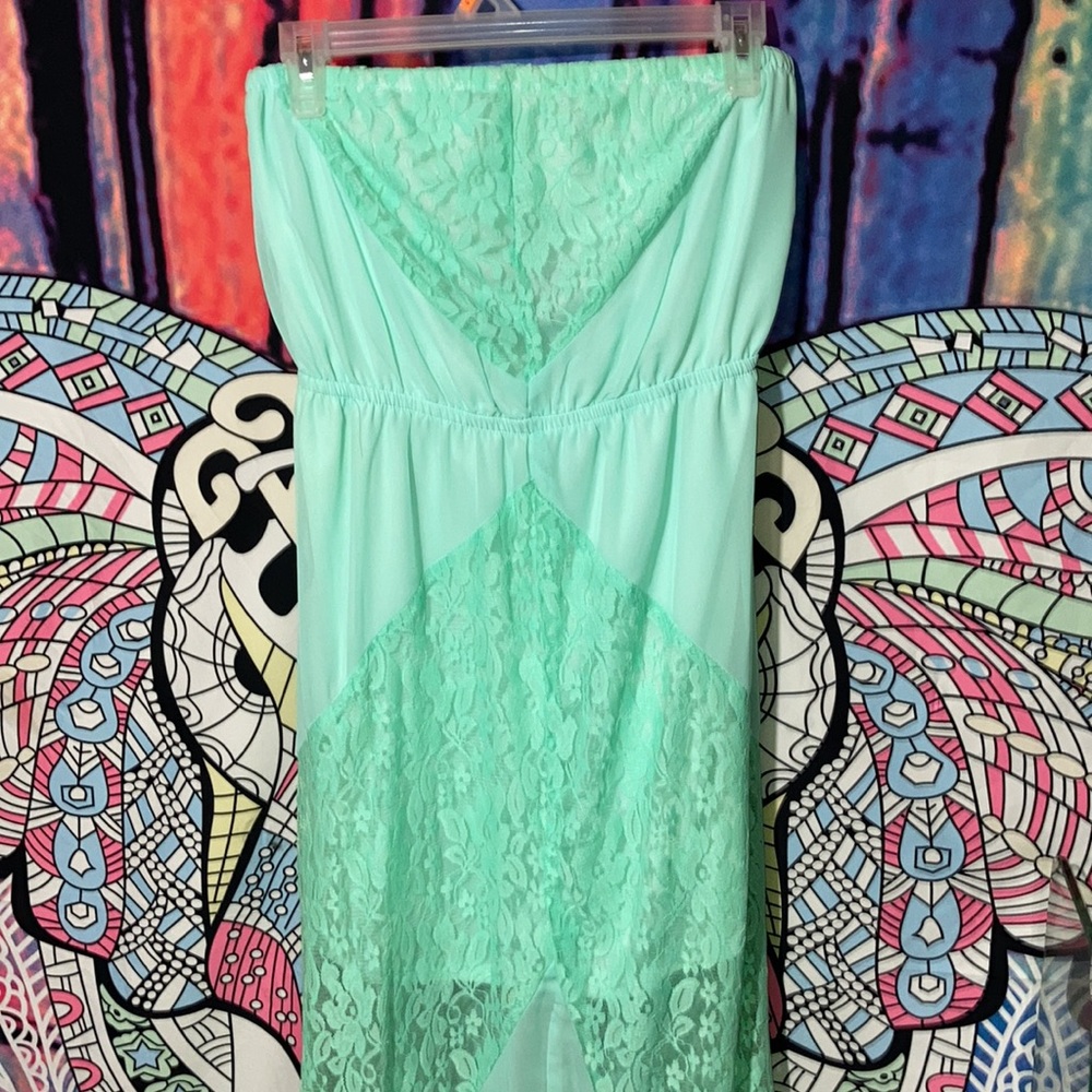 Dress - Picture 4 of 4